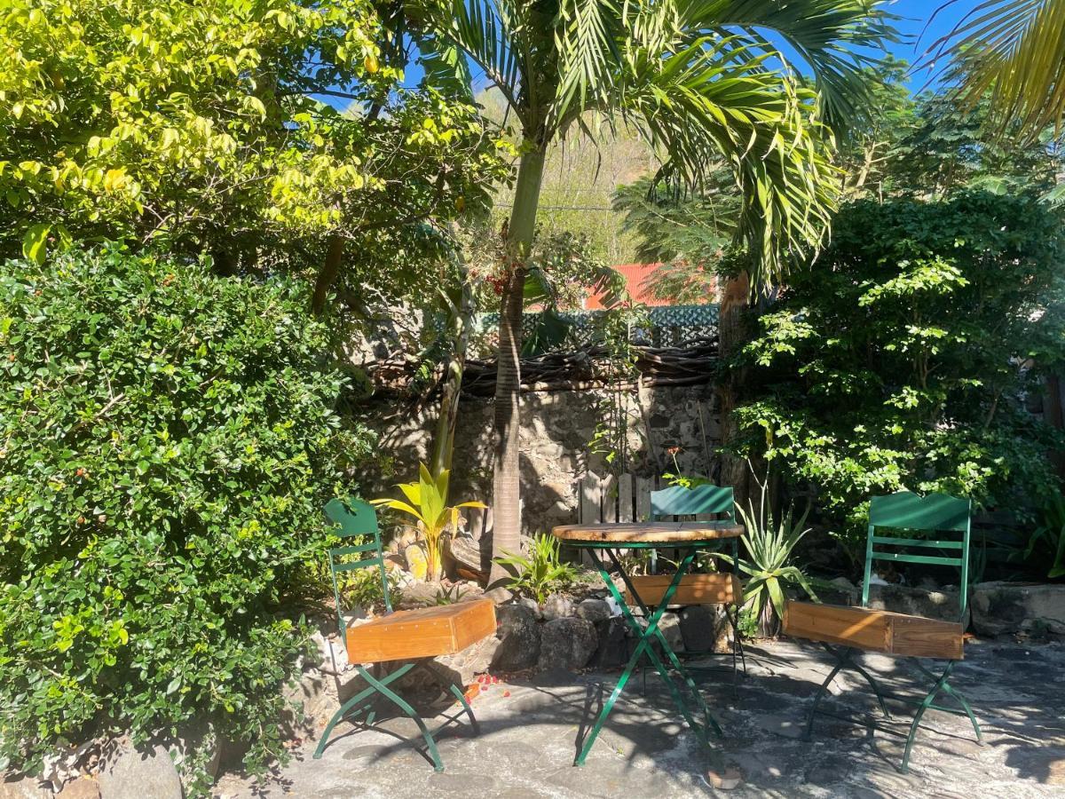 Les Hamacs Aux Saintes Otel Terre-De-Haut Dış mekan fotoğraf